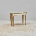 633052 Console table